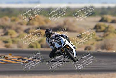 media/Nov-06-2023-Moto Forza (Mon) [[ce023d0744]]/3-Intermediate Group/Session 5 (Turn 4)/